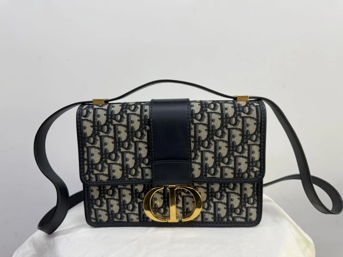Pre-owned Dior 30 Montaigne Bag Pre-owned Dior 30 Montaigne Bag