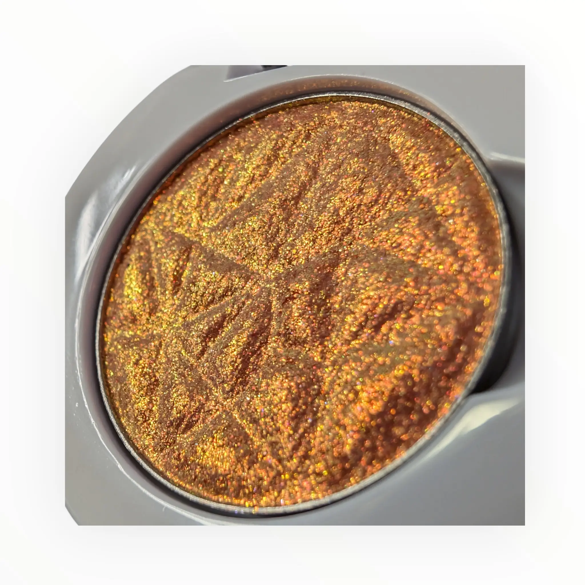 Spellcast Beauty Castaspella Multichrome Pressed Eyeshadow - Captivating Dynamic Colors for Elegant Makeup Looks US