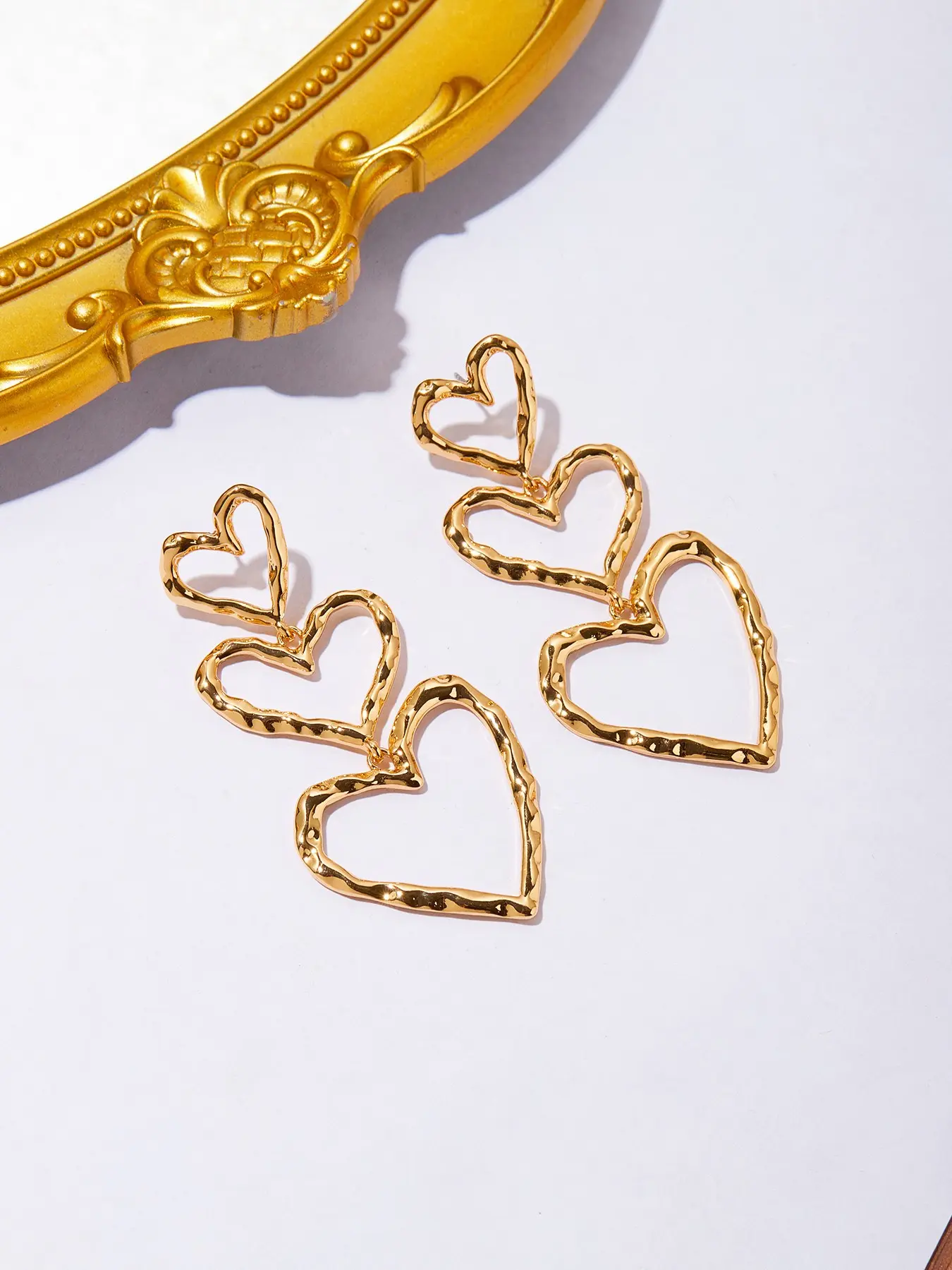 Fashion Hollow Heart Earrings, Luxurious Summer Jewelry for Women, Perfect Gift for Birthday, Valentine's Day, Party, Heart Shaped Earrings