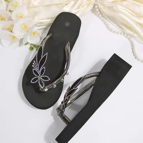 Women's Summer New Rhinestone Flower Wedge Sandals, Open Toe Thick Sole Rubber Flip Flops, Casual Beach Shoes for Summer, Bohemian Flower Sandals, Boho Sandals, Fashionable Floral Sandals