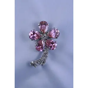 Pink Topaz Rhinestone Flower Brooch with Rhinestone Detailing - Fashion Collar Clip, Women's Clothes Accessory