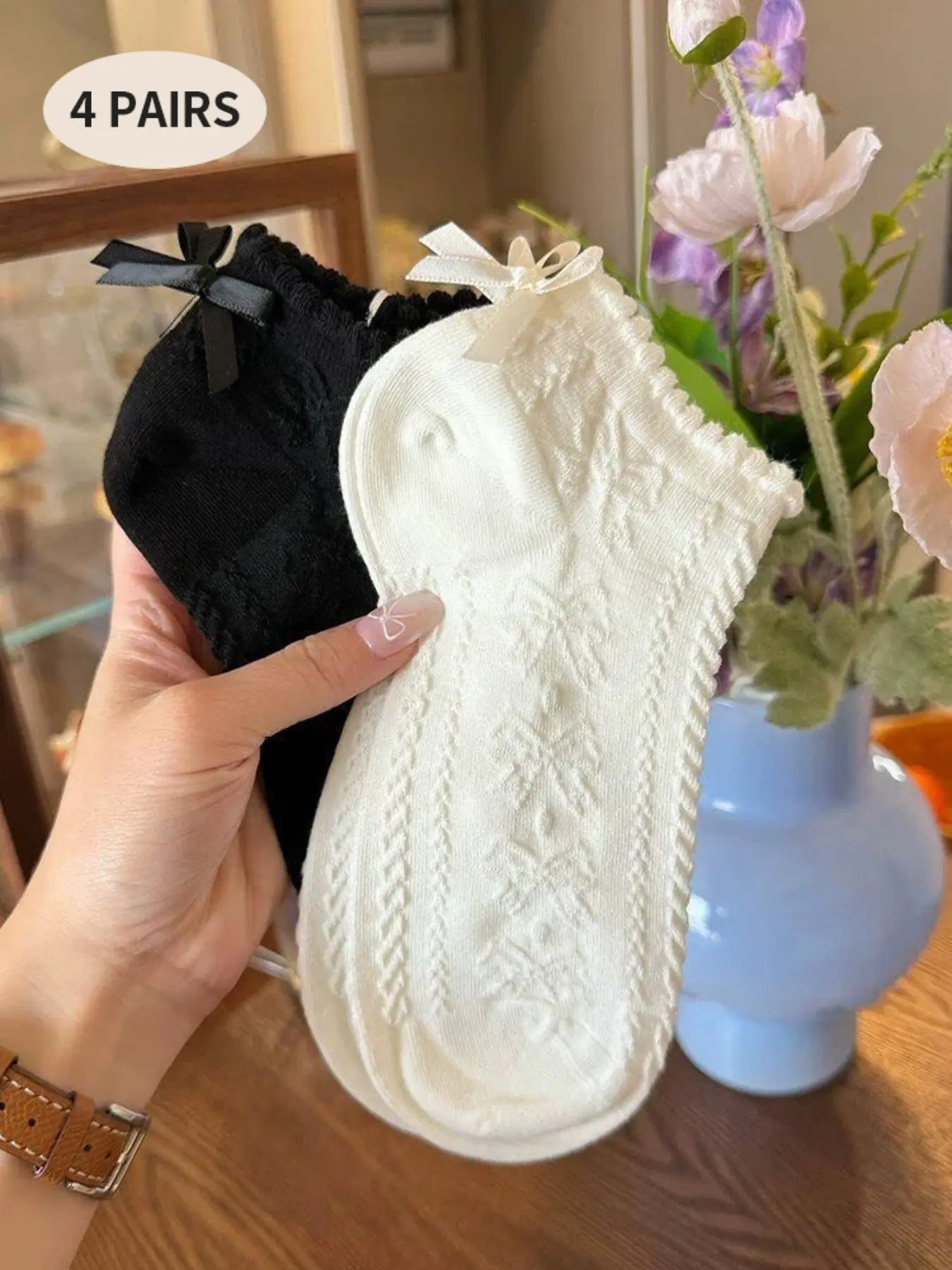 4 Pairs of Women's Spring/Summer Bow & Lace Casual Ankle Socks, Mothers Day Socks, Womenswear – Feminine, delicate bow accents paired with lace-trimmed cuffs, sweet and romantic detailing, effortlessly complements loafers and ballet flats