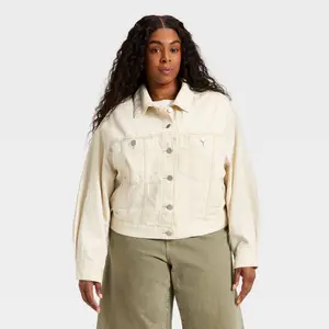 Women's Relaxed Trucker Denim Jacket - Universal Thread Off-White 4X
