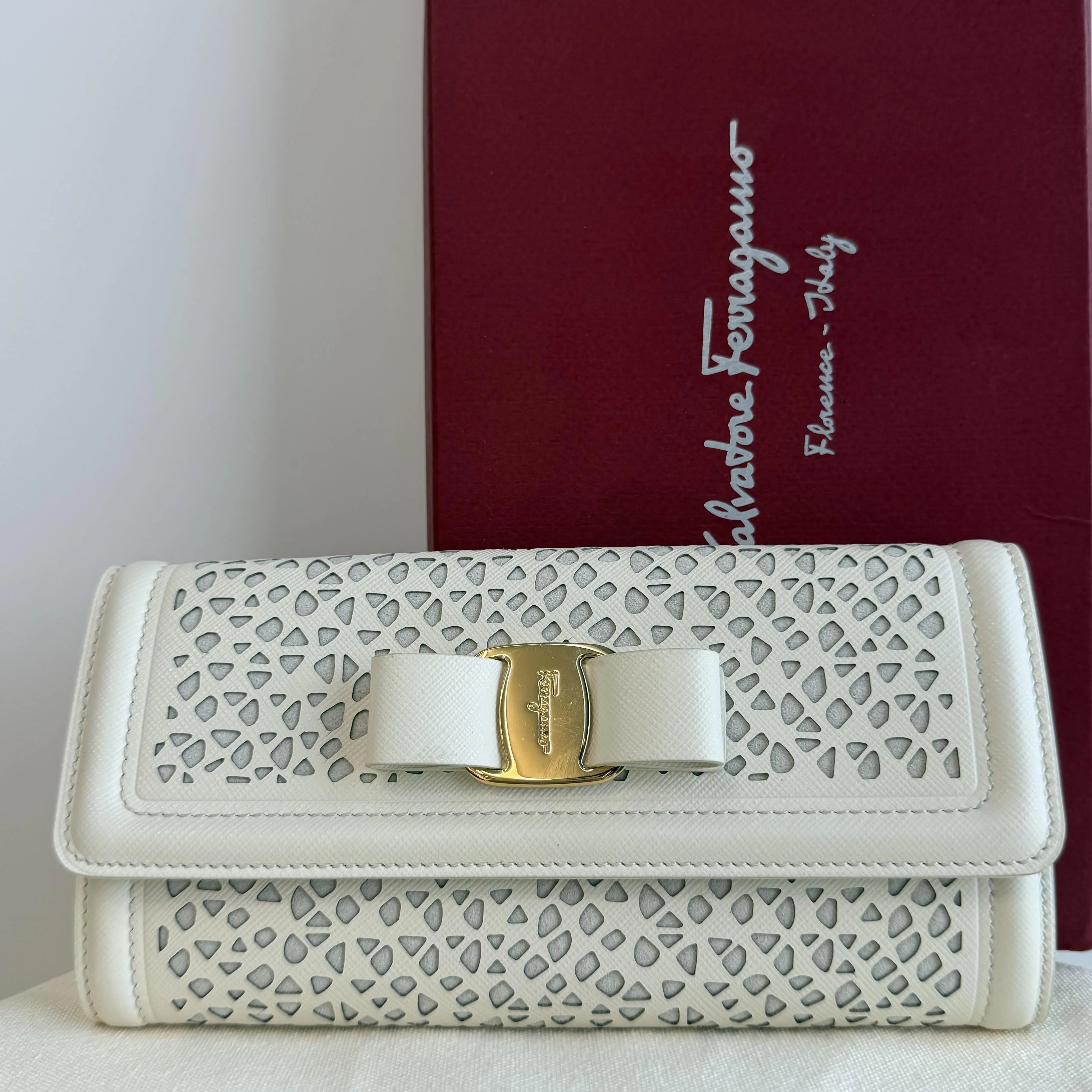 Pre-owned Salvatore Ferragamo