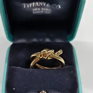 Pre-owned Tiffany & Co. Knot Collection Ring 18K Rose Gold JLT008247