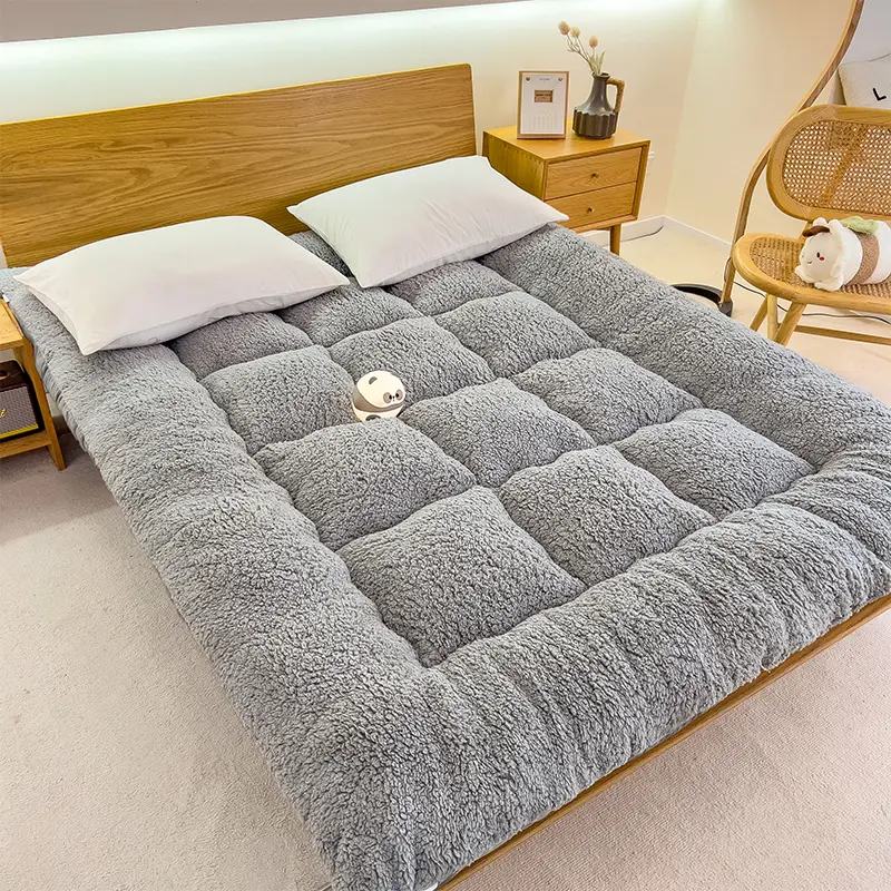 1pcs Pure Color Lamb Wool Thick, Ultra Soft Lambswool, Folding Floor Mattress, Soft Mattress Pad, Suitable for Dorms, Home, Travel, Foldable Space-Saving Design