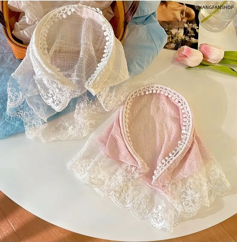 3-pack French country-style lace triangle women’s headscarves, self-tie small square scarves with ruched mesh ball trim, breathable and versatile hair accessories suitable for everyday wear, beach outings, weddings, photoshoots, and fashionable styling.