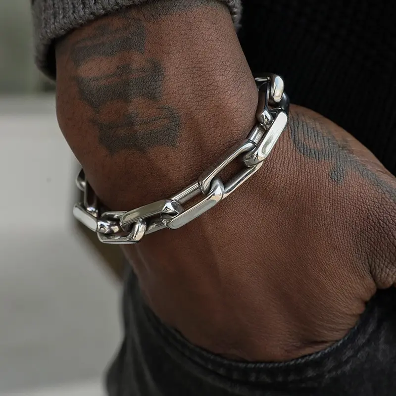 1pc 's Heavy Duty Interlocking Link Stainless Steel Bracelet - Heavy Chain for Everyday & Formal Wear, Birthday/Christmas/Graduation Gifts for - Durable 's Jewelry for Parties & Everyday Use - Stylish Interlocking Chain Design, Geometric Pattern