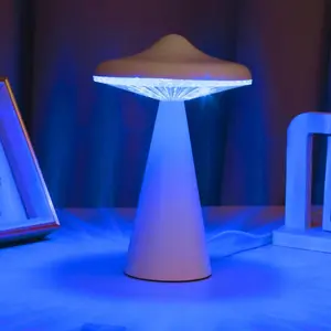UFO Design Table Lamp, RGB Color Changing Night Light with Remote Control, USB Powered Ambient Light, Atmosphere Lighting for Bedroom, Living Room, Party Decoration, Decorative Lighting