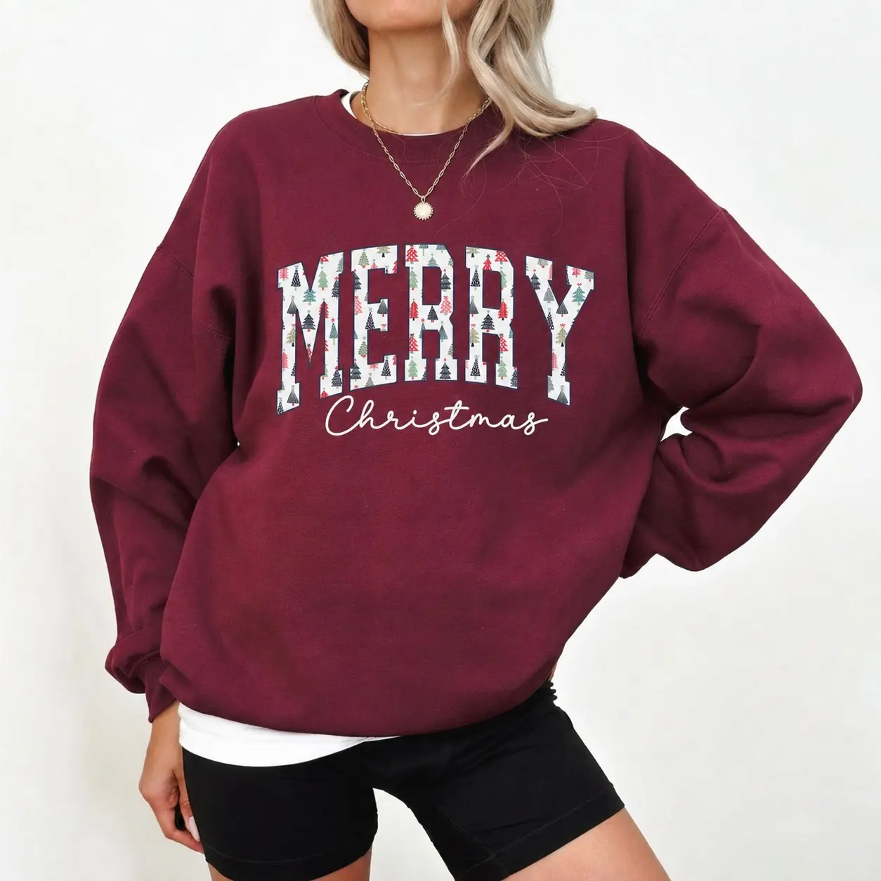 Merry Christmas sweatshirt for women, cute cozy holiday crewneck with oversized fit, perfect for festive winter outfits and Xmas gifts.