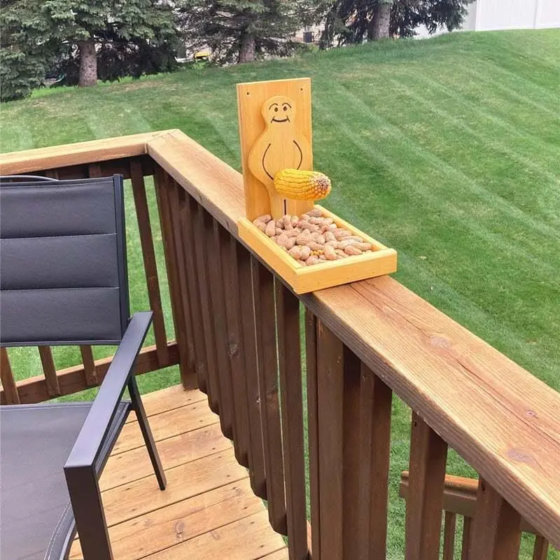 New Product Squirrel Feeder Tray Wooden Craft Squirrel Feeder