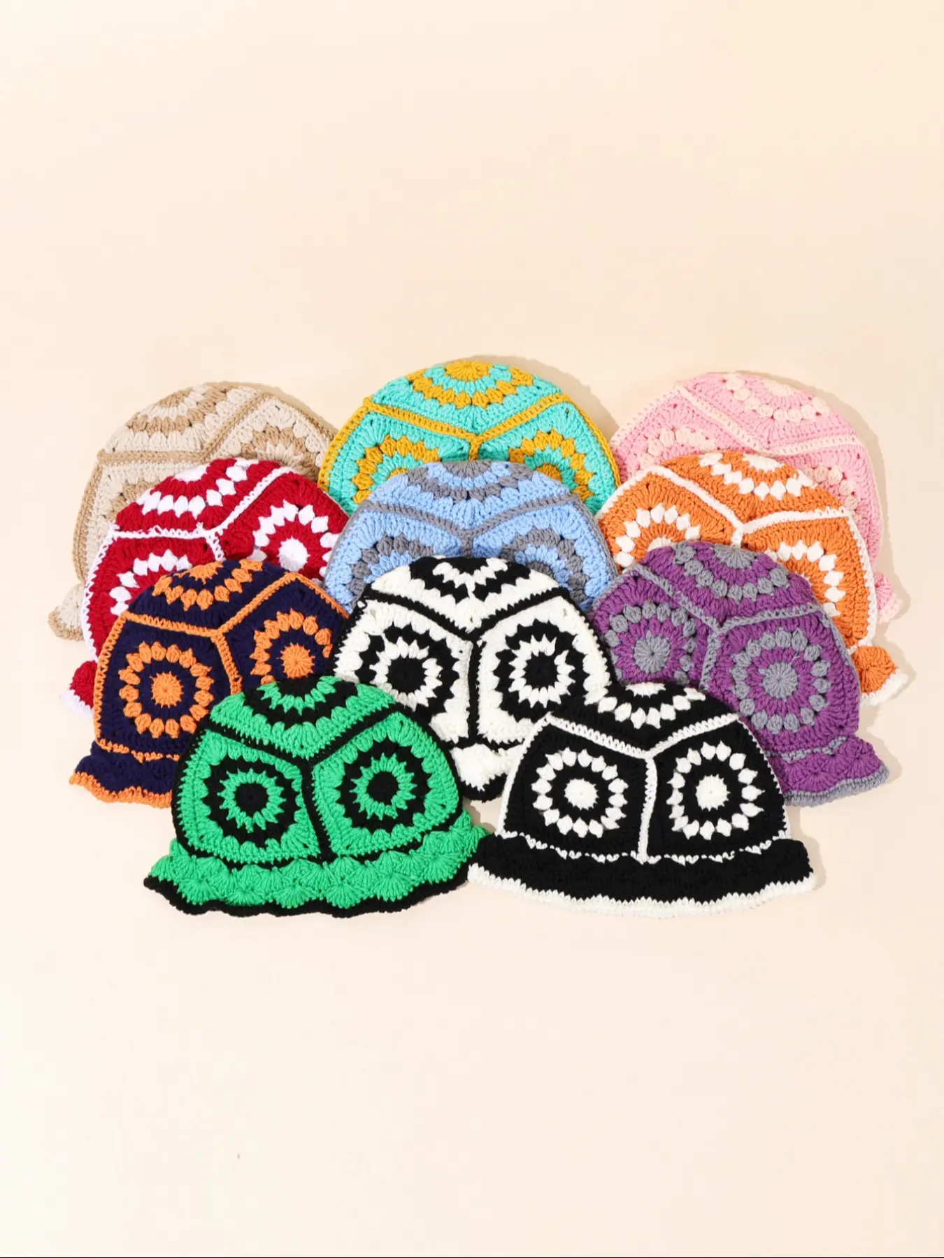Retro and Geometric Patch Hand Woven Crochet Bucket Hat, Knitting Warm Hat, Fashion Matching Hat, Plush Warm Yarn, Winter Cold and Wind Resistance, Daily Styling Headwear