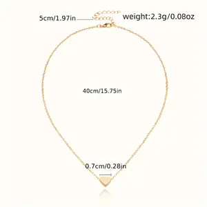 ChromaChic LEE  A Simple And Delicate Golden Heart Pendant Necklace That Goes Well With Everything. Inspirational Jewelry