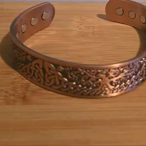 Ultra Strength Magnetic Cuff Bangle for Men Women with 3500 Gauss Neodymium Magnets, 99.99% Copper Life Tree Jewelry, Adjustable