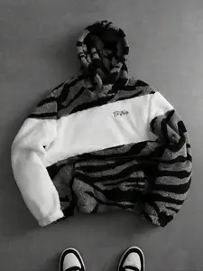 Unisex Y2K Style Leopard Print Jacket, Letter Badge Streetwear, Fall Winter Fleece Warm Coat, High Street Culture, Men's Gift, Couple Fashion