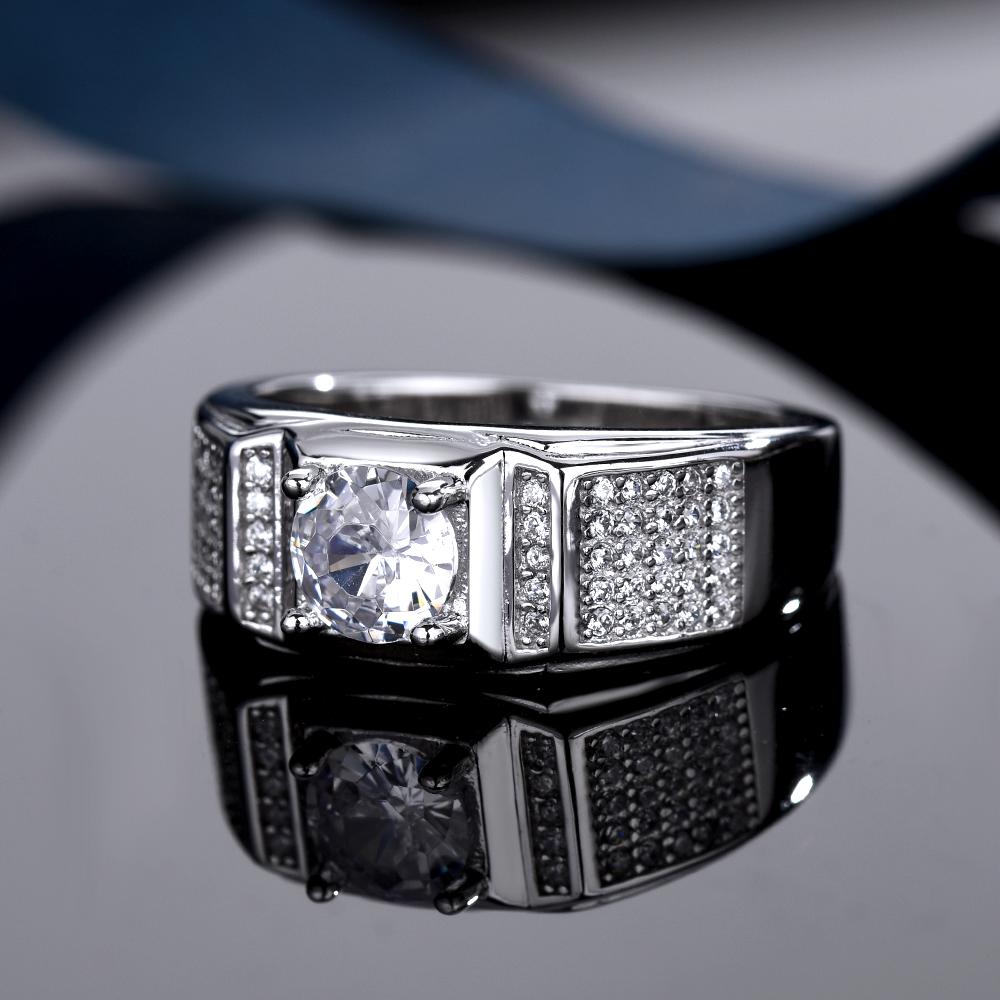 925 Sterling Silver Inlaid Ring with Shiny Zircon Ring - Simple and Fashionable Atmosphere Jewelry for Men - High Quality 8.5 Grams