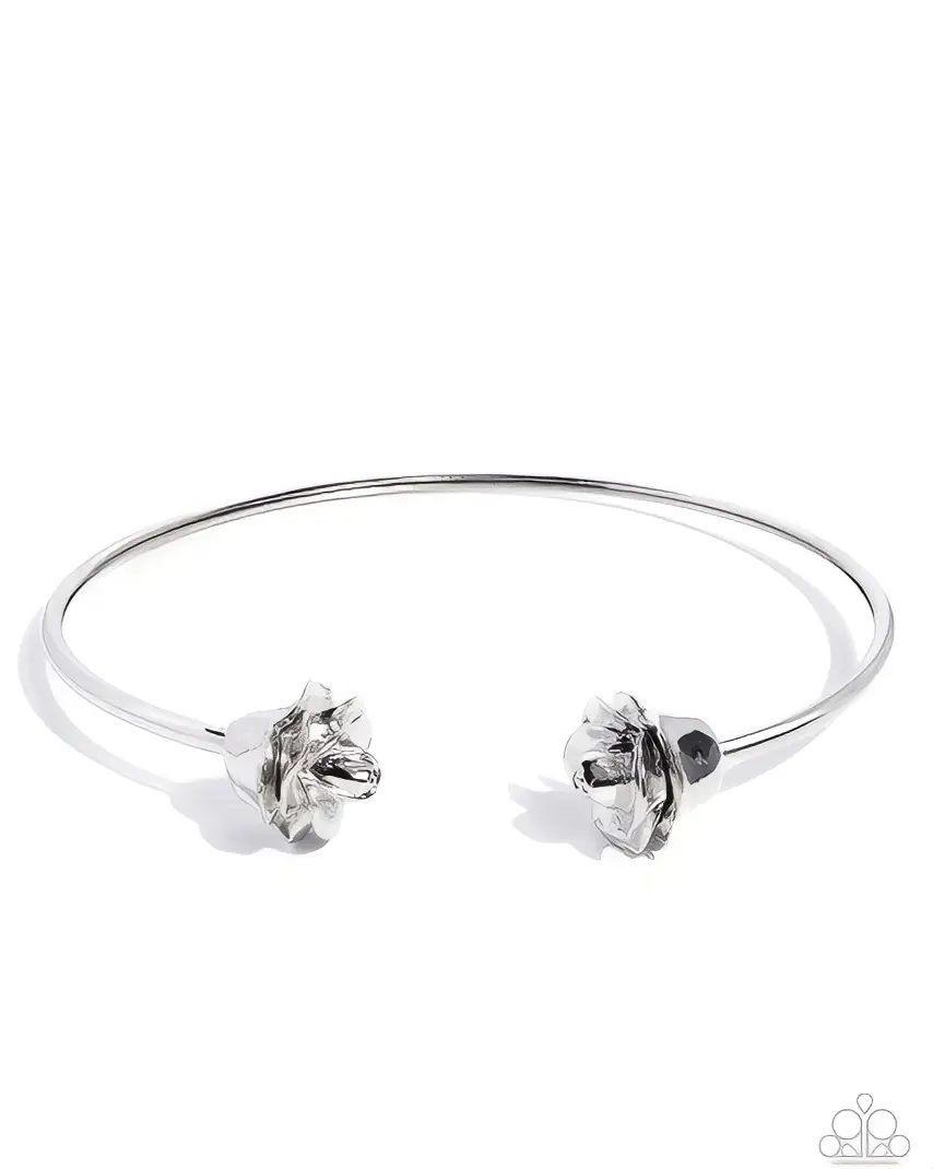 Elegant Silver Bangle with Floral Design - Perfect for Everyday Wear and Special Occasions