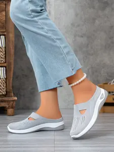 Women's gray casual shoes, comfortable and fashionable sandals & slippers, new versatile mesh shoes, lightweight mesh flat shoes, daily outdoor slippers