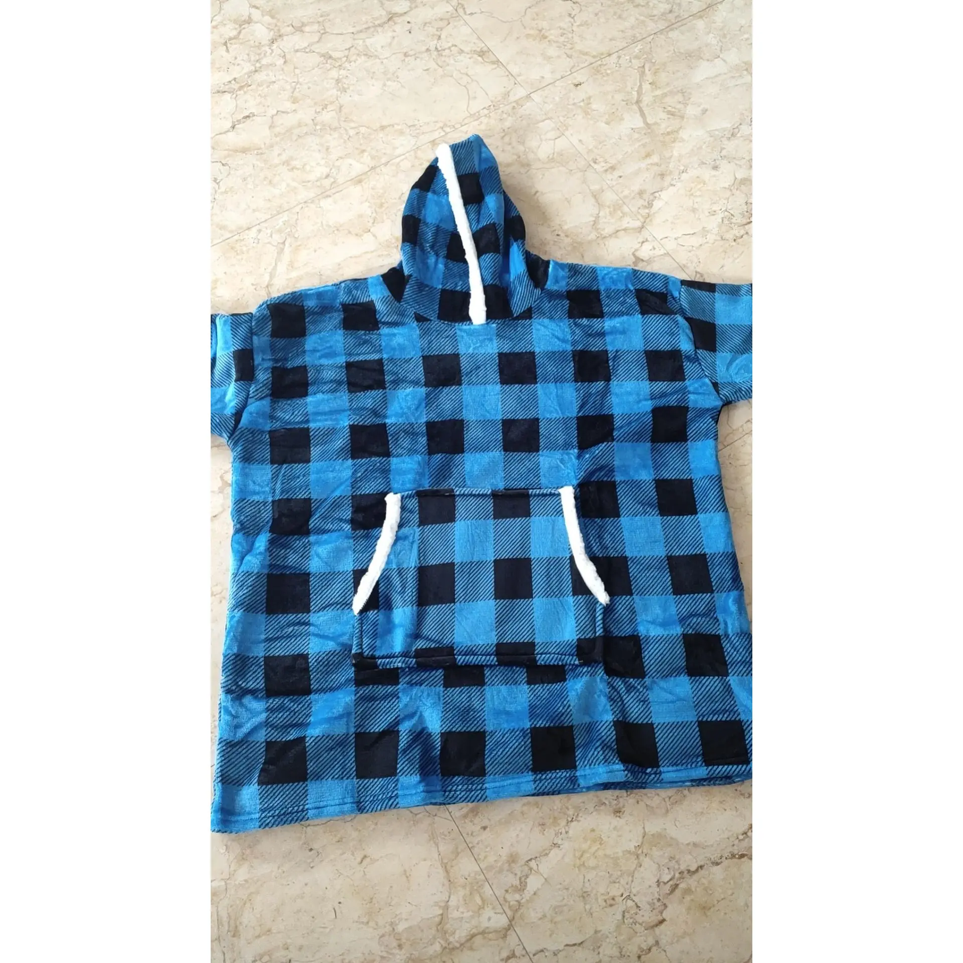 Blue grid+white border