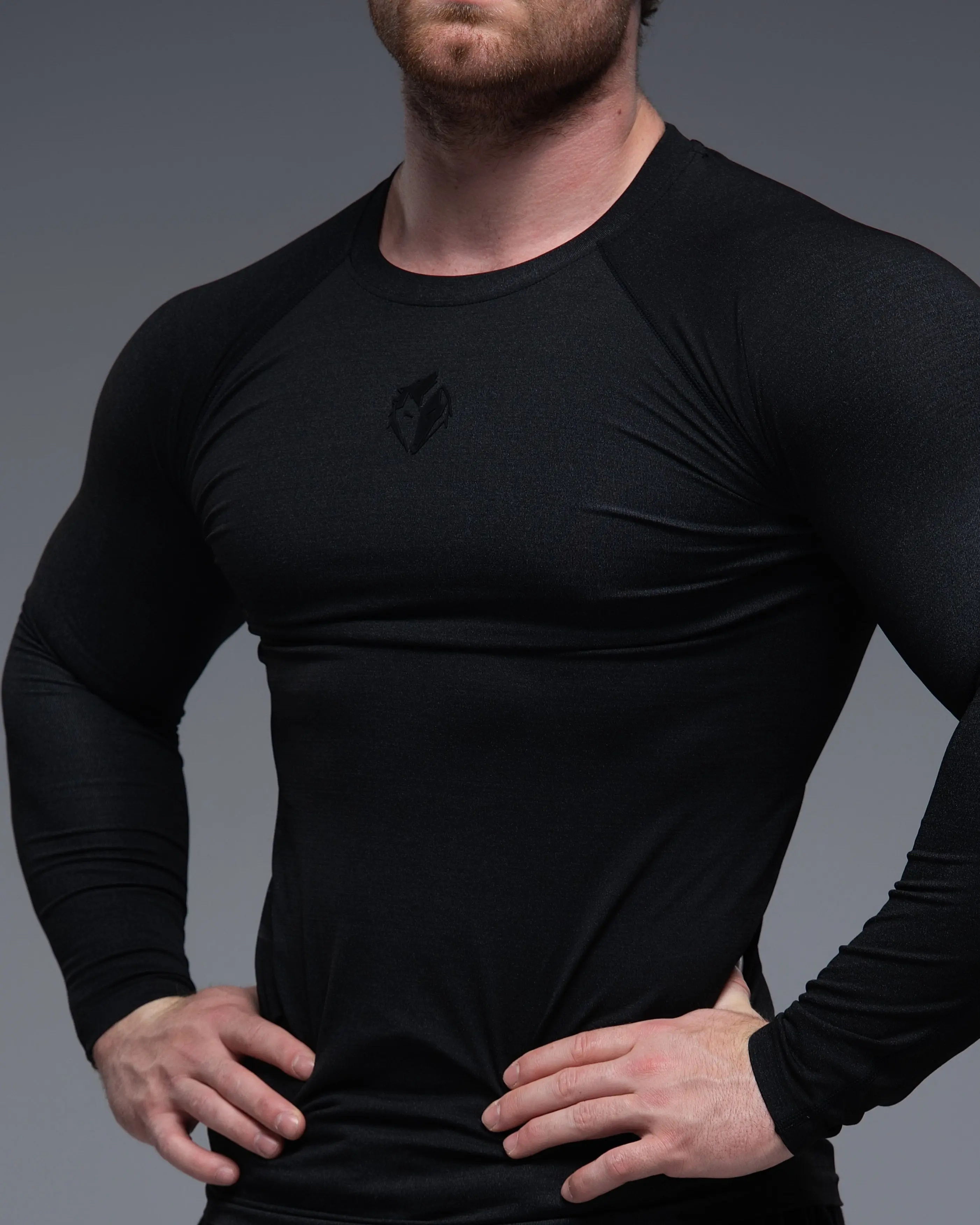 EKKO Essential Seamless Compression Long Sleeve Shirt