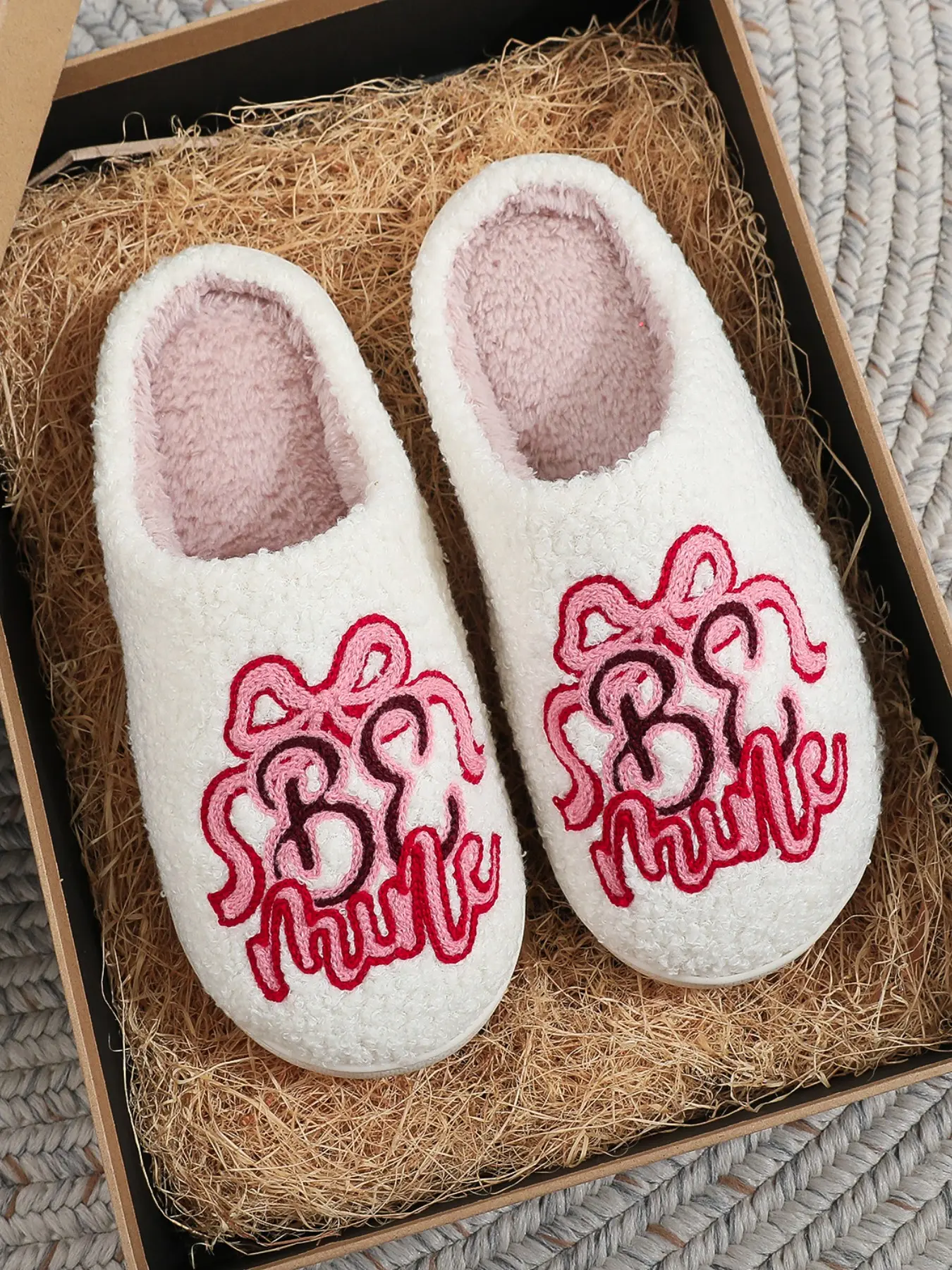 Women's Soft Plush Bow Embroidered Slippers, Cute Valentine's Day Gift, Indoor Warm Anti-Slip Shoes for Fall & Winter