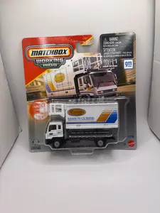 Matchbox GMC T8500 Airport Service Truck Diecast white