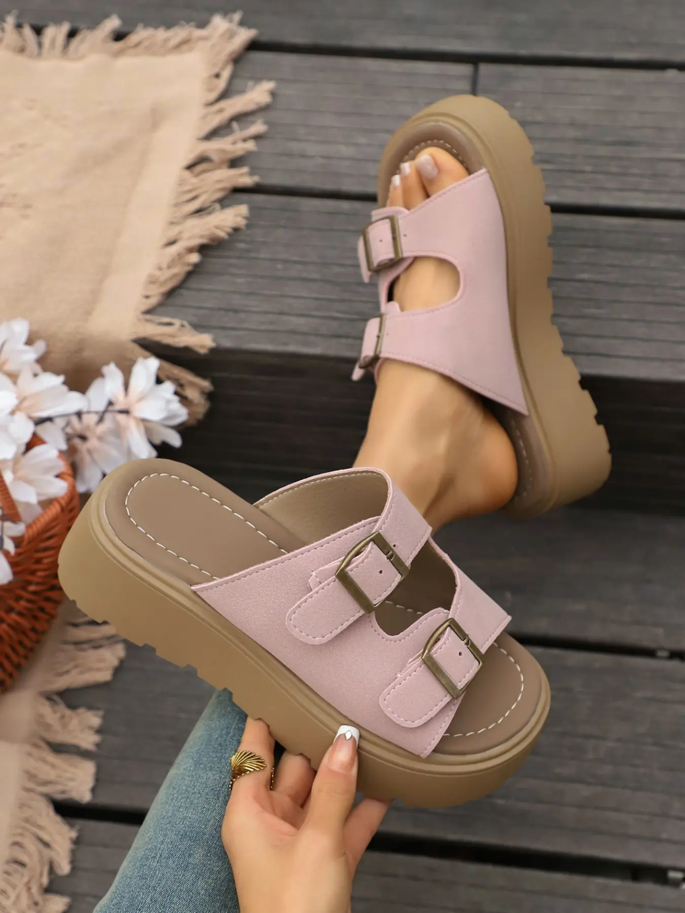 2026 Summer New Peach Color Double Buckle Thick Sole Sandals for Women, Retro Gold Buckle Platform Outdoor Slippers, Thick Soled Sandals