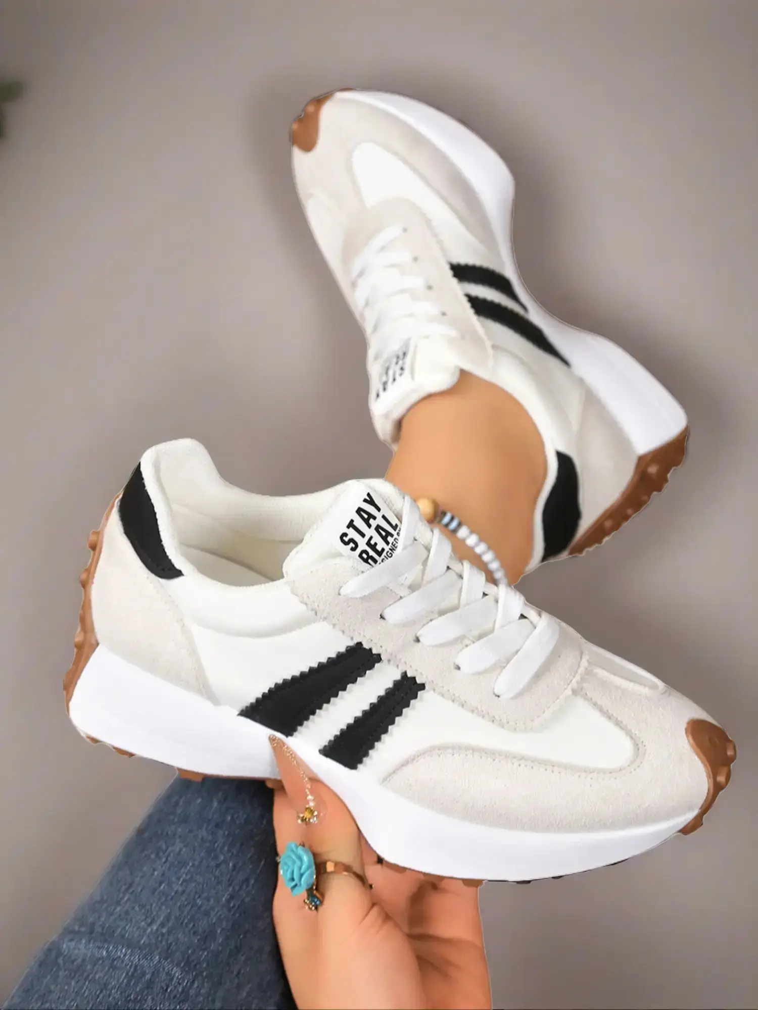 Women's Casual Shoes, Fashion Walking Sneakers, Comfortable Daily Wear, Breathable Skin-Friendly Design, All-Season Footwear, Low Top Sneakers, Trendy Walking Sneaker, Sneakers