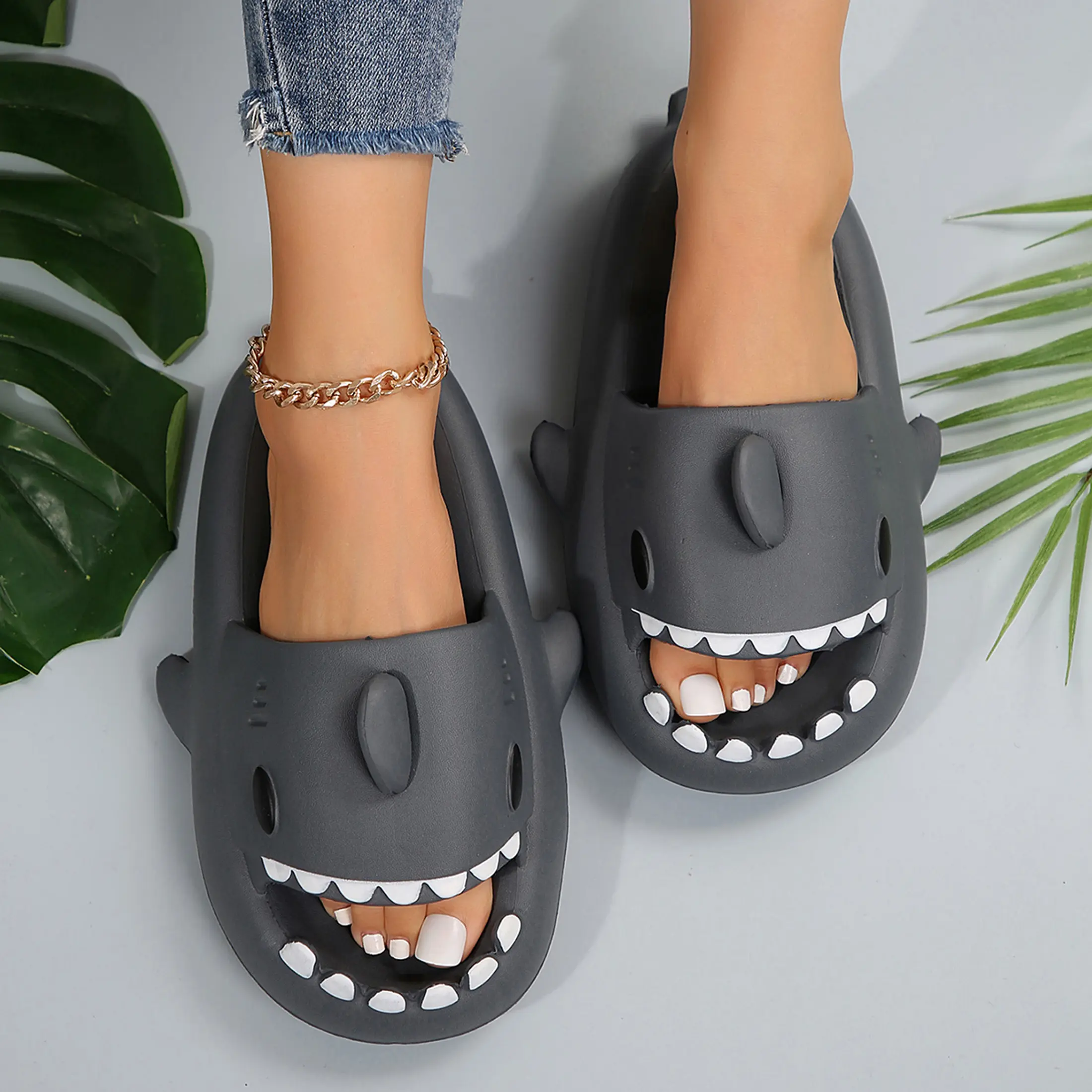 Shark Slides for Women and Men, Cute Shark Slippers Summer Soft Lightweight Anti-Slip Slide Sandals Indoor Outdoor Tsinelas Footwear Shoe