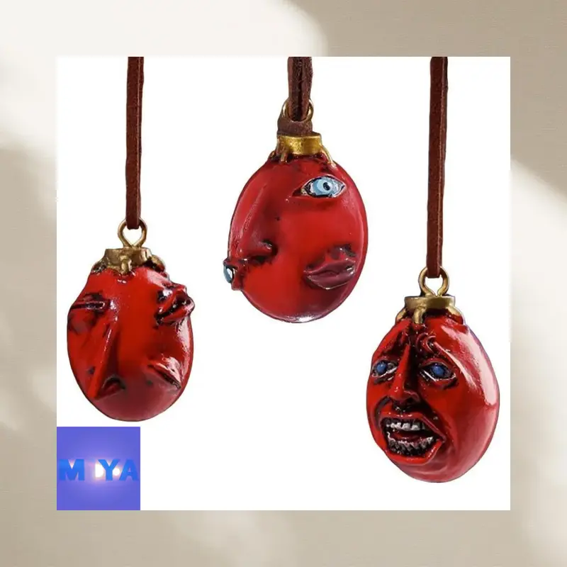 Yu-Gi-Oh! Card Holder Necklace  Replaceable Acrylic Trading Card Pendant,  Streetwear Chain, Includes 3 Random Cards, Gift for TCG & Anime Fans -  TikTok Shop