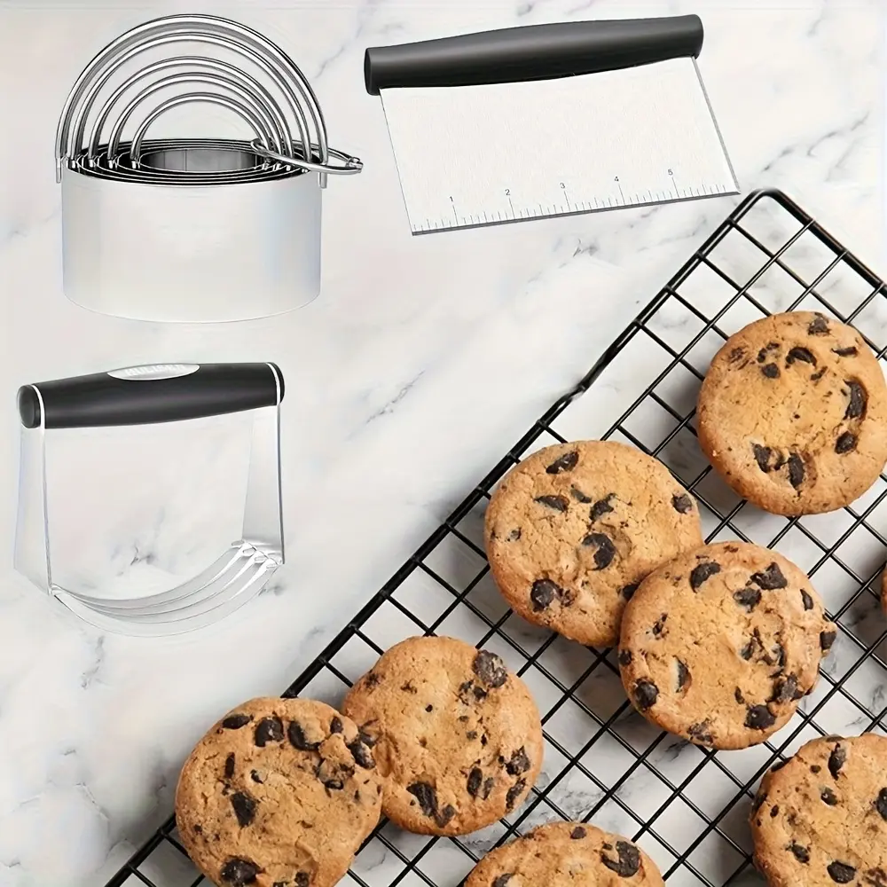 4 Pcs/Set Stainless Steel Biscuit Cutter Set, Flour Duster, Pastry Scraper and Dough Blender, Sturdy & Long-Lasting with Ergonomic Rubber Grip, Professional Baking Dough Tools