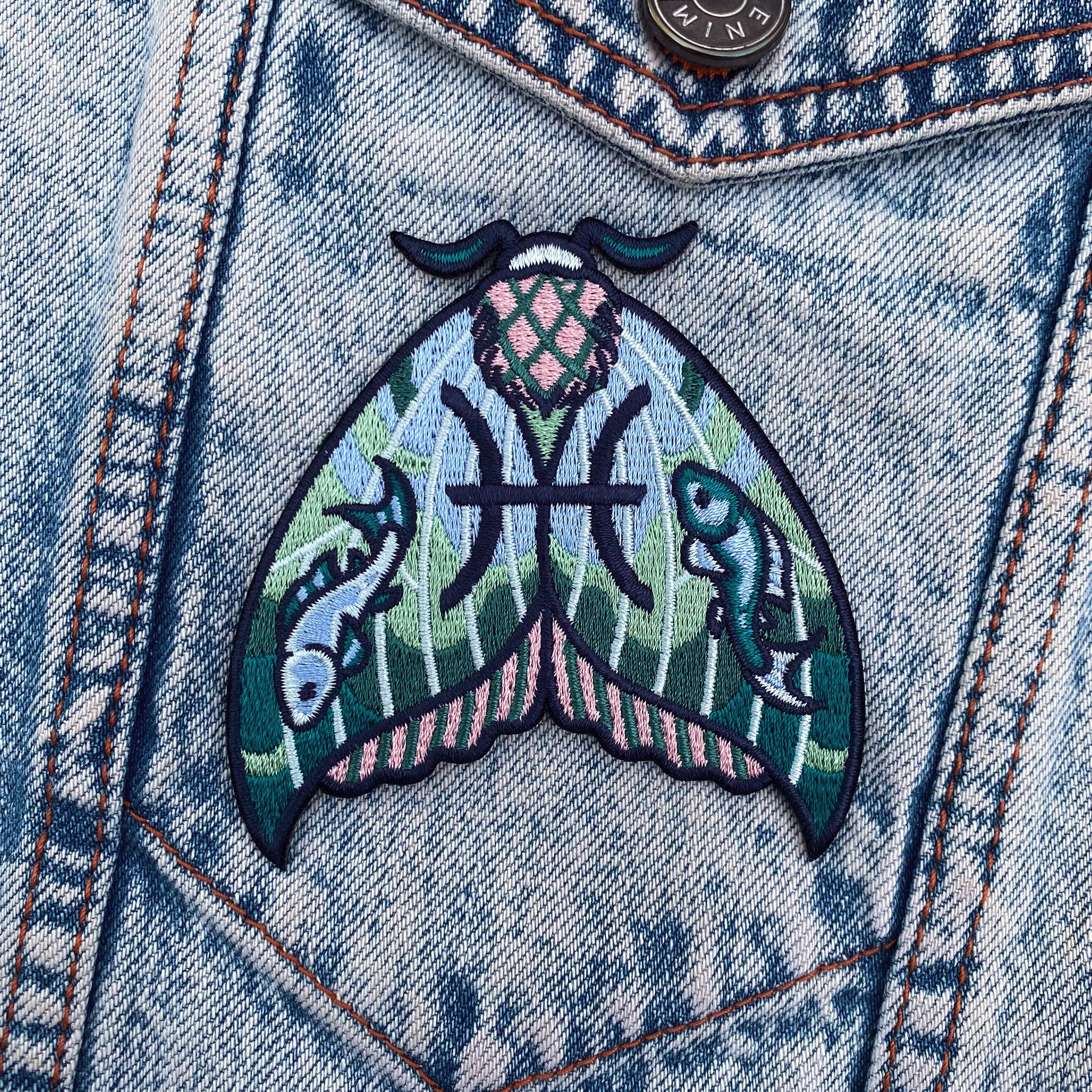 Pisces Zodiac Moth, Embroidered Patch - Astrology Butterfly Star Signs - Iron on Patch - Botanical, Boho, Nature - Jackets, Accessories, Backpack - 100% Embroidery, Detailed, Original Design - Water Sign, Fish