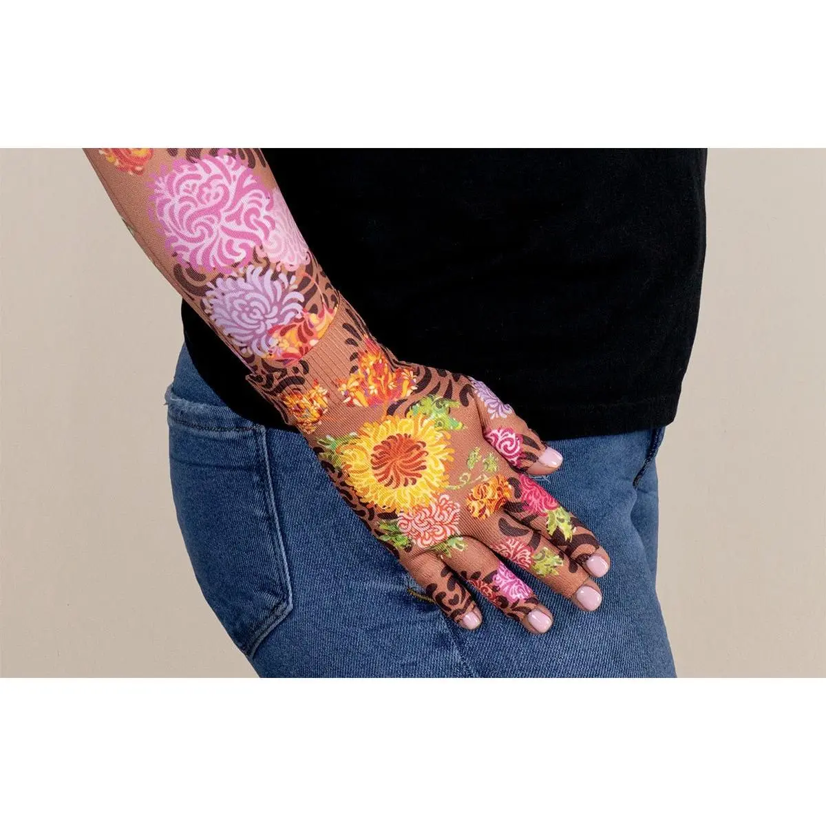 Pumpkin Spice Gradient Compression Glove