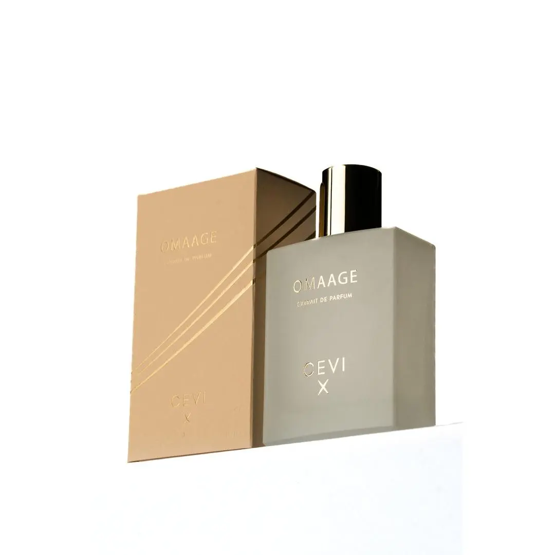 CEVI X OMAAGE EXTRAIT DE PARFUM 3.38FL.OZ|100ML Unisex Extrait de Parfum - Vibrant Citrus Unisex Fragrance with Sophisticated Leather, Tobacco, Woody Notes, Long-Lasting Aromatic Scent
