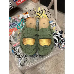MASTER CHIEF CLOGS