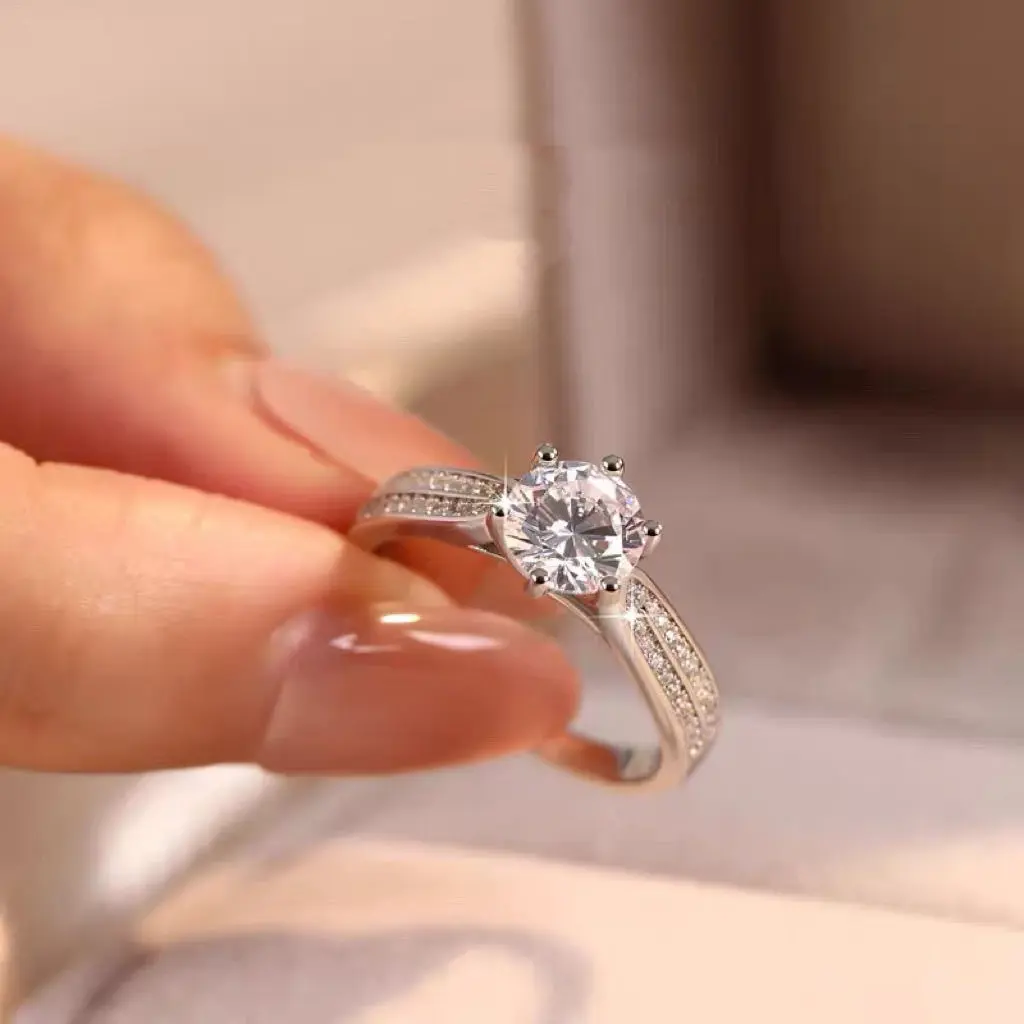 Double row diamond six claw women's ring