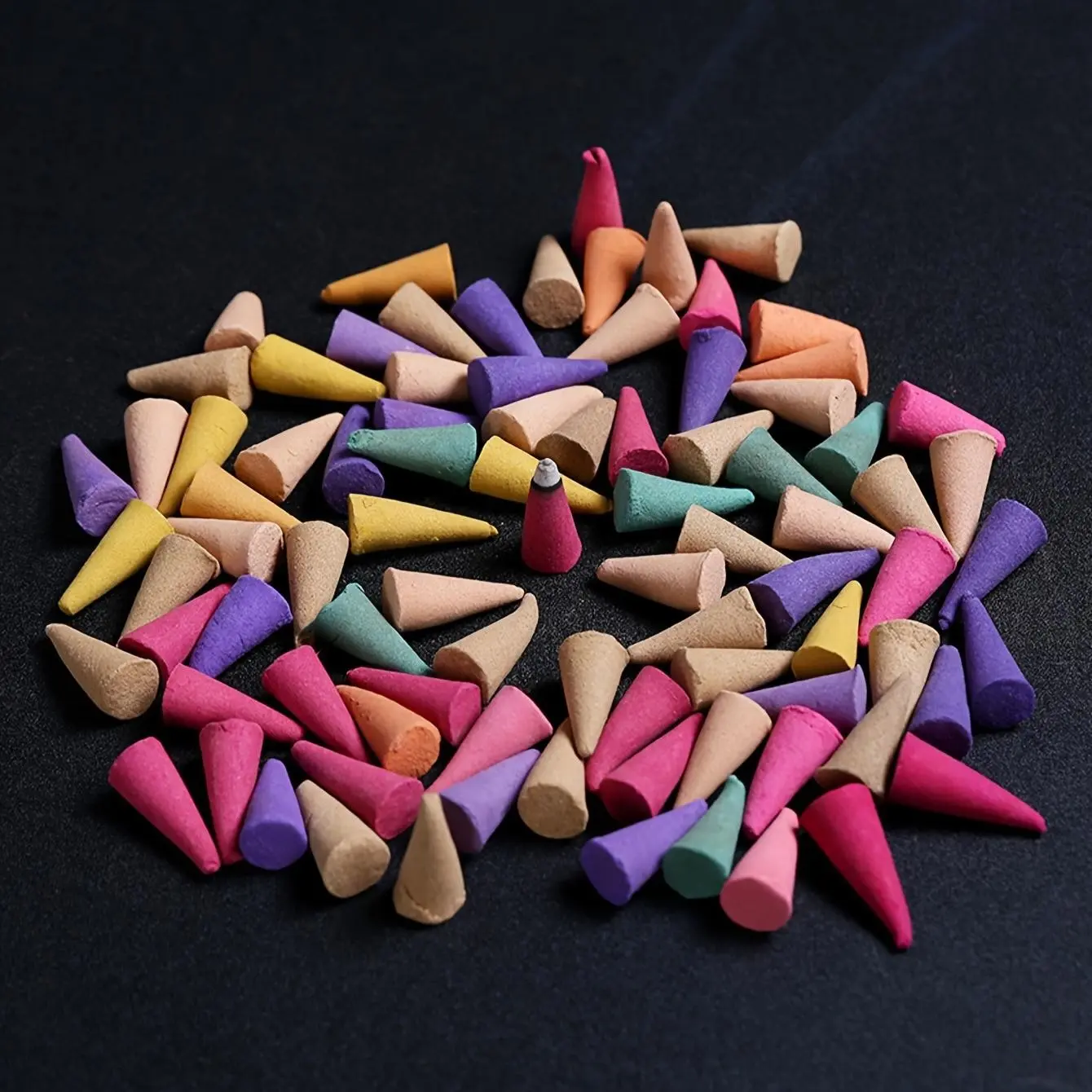 60pcs Lavender Scented Incense Cones - Multicolor Tea Smoke Flavor Aromatic Scents, Home Pagoda Aromatherapy Cones, Mixed Fragrance Deodorant for Cleaning, Meditation, Yoga, Meditation Accessories, Home Fragrance Decor|Elegant Packaging|Scented Coils