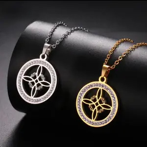 Witch Knot Necklace Nudo de Bruja in Silver for Women