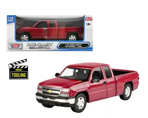 Motormax 1:25 2006 Chevrolet Silverado 1500 Red Diecast Model Car