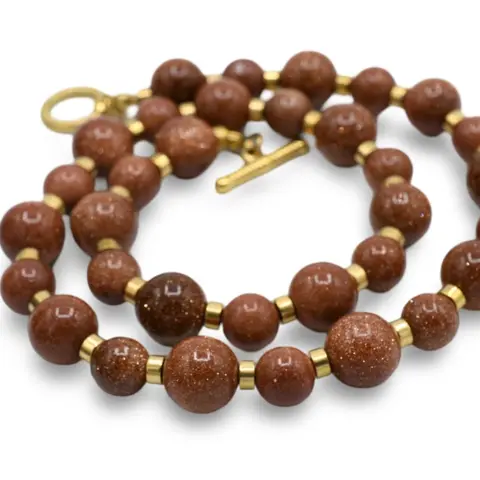 Venturina Necklace Perfect for any Occasion Gold Sandstone