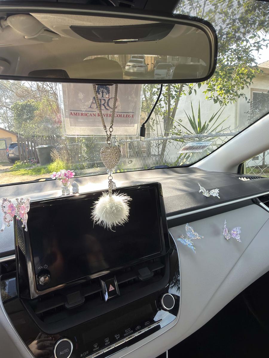 Item: 4 Pcs Butterflies