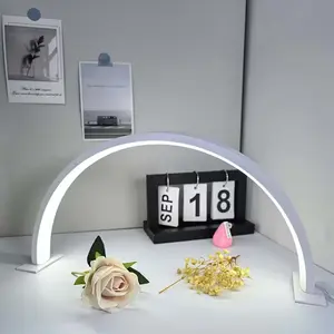 USB Powered LED USB Light, Beauty Lamp, Half Moon Lamp, Table Lamp, Nail Lamp, Matte Finish, Button Switch Control, Plastic Lampshade, for Nail Extension, Eyelash Extension, Tattooing, Eyebrows, Skincare, Perfect Gift for Nail Enthusiasts, Indoor Lighting