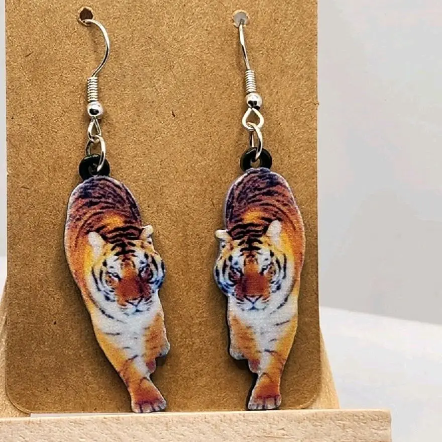 Tiger Earrings Plastic Unique and Playful Fashion Accessory for Women with Intricate Detailing and Versatile Design Perfect for Casual and Evening Outfits