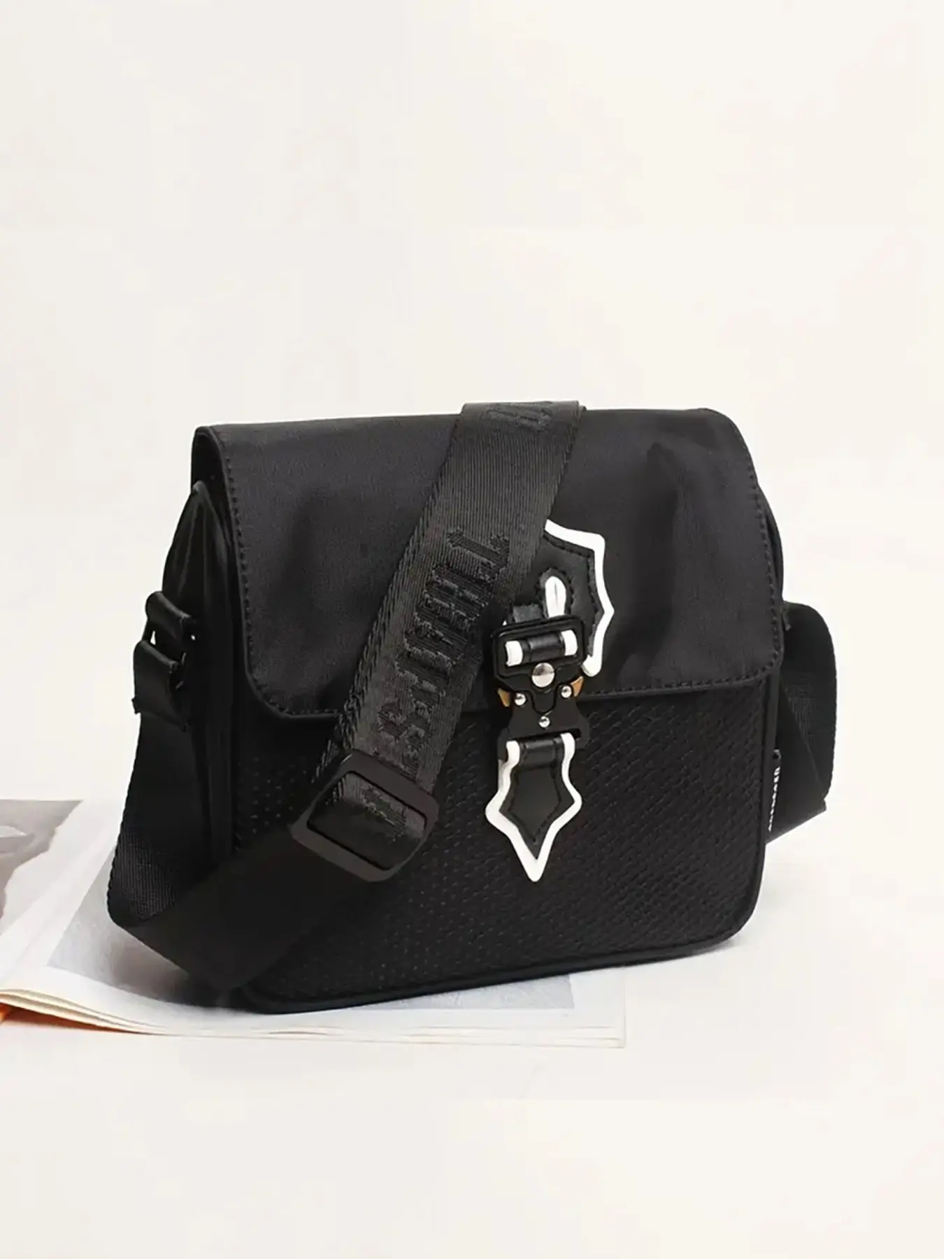 Women Fashion Shoulder Bag, Lightweight Crossbody Purse with Adjustable Strap, Casual Daily Handbag for Travel Work, Solid Color, Durable, Fashion Purses, Fashionable Crossbody Bag