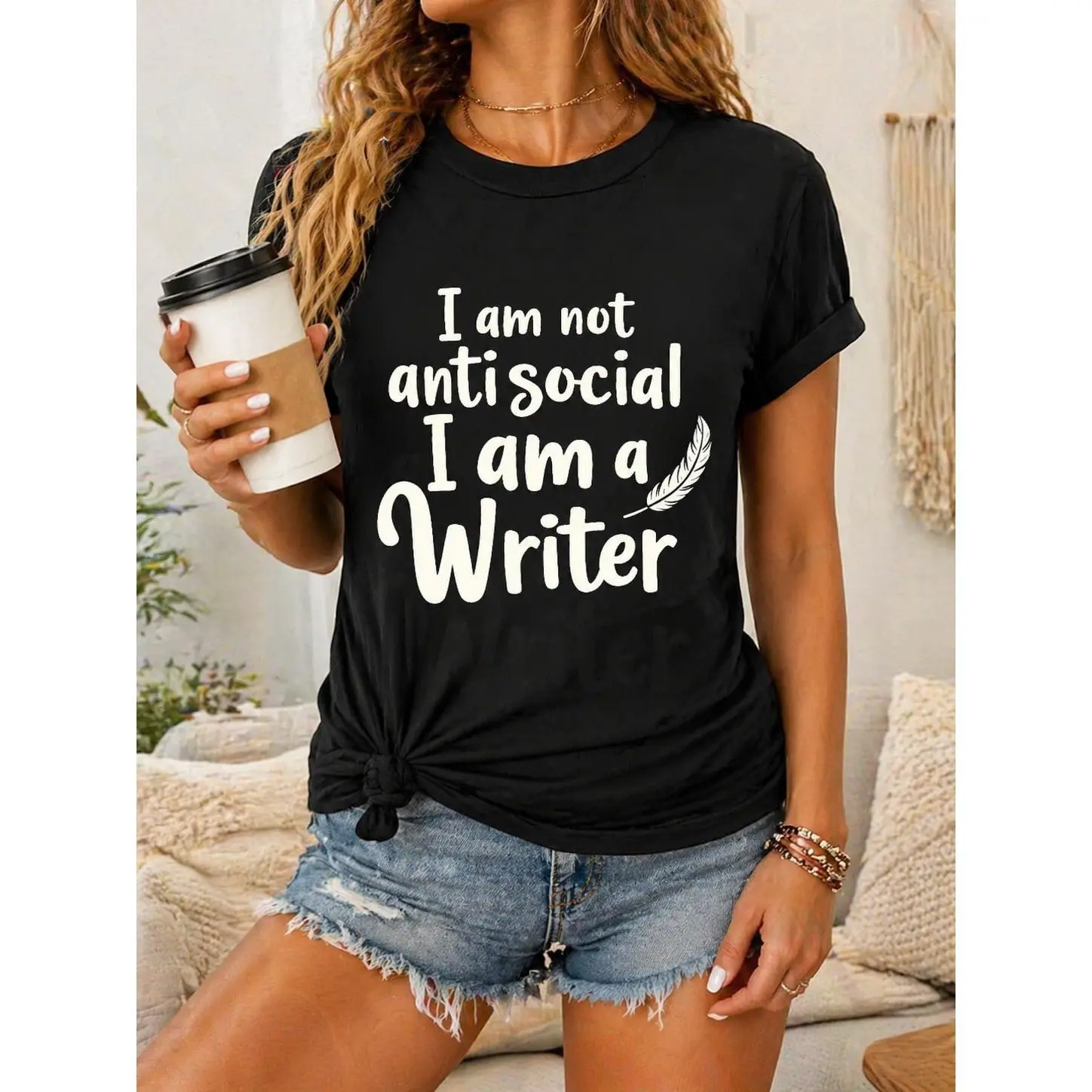 Women's "I Am a Writer" Graphic T-Shirt in 100% Cotton, Casual Short Sleeve Crew Neck Essential Top for Writers, Shortsleeve, Everyday