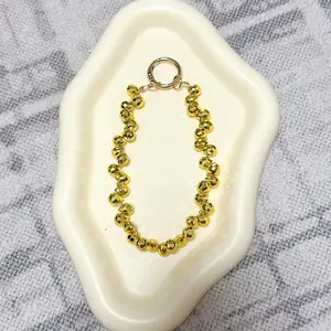 Gold Sparkling Beaded Mobile Phone Wrist Strap, Stylish Bling Accessory, Durable & Comfortable Multi-Functional Keychain for Teens, Travel & Daily Use (Phone Accessories for Cellphones & Smartphones)