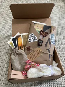 Islamic Blind Book Including Miswak Stick, Digital Tasbeeh Counter & Islamic Inspirational Quote Cards