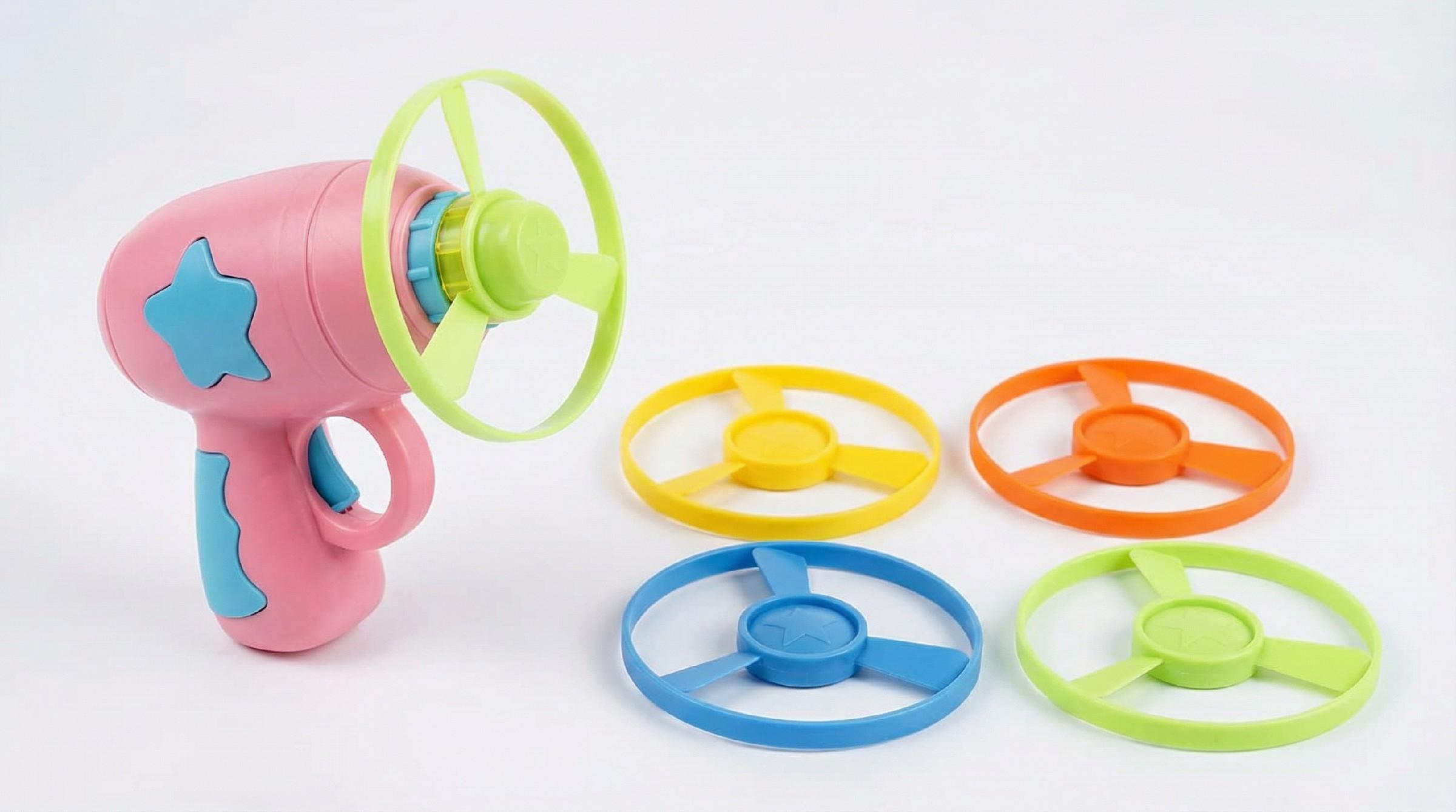 Cat Interactive Fetch Toy Set, Flying Disc Launcher Gun, Cat Track Toy for Training Hunting Chasing Interactive Cat Toys for Bored Indoor, Cute Kitten Kitty Toys, Flying Propellers For Dog and Puppy Pet Supplies, Cat Stuff Outdoorfun