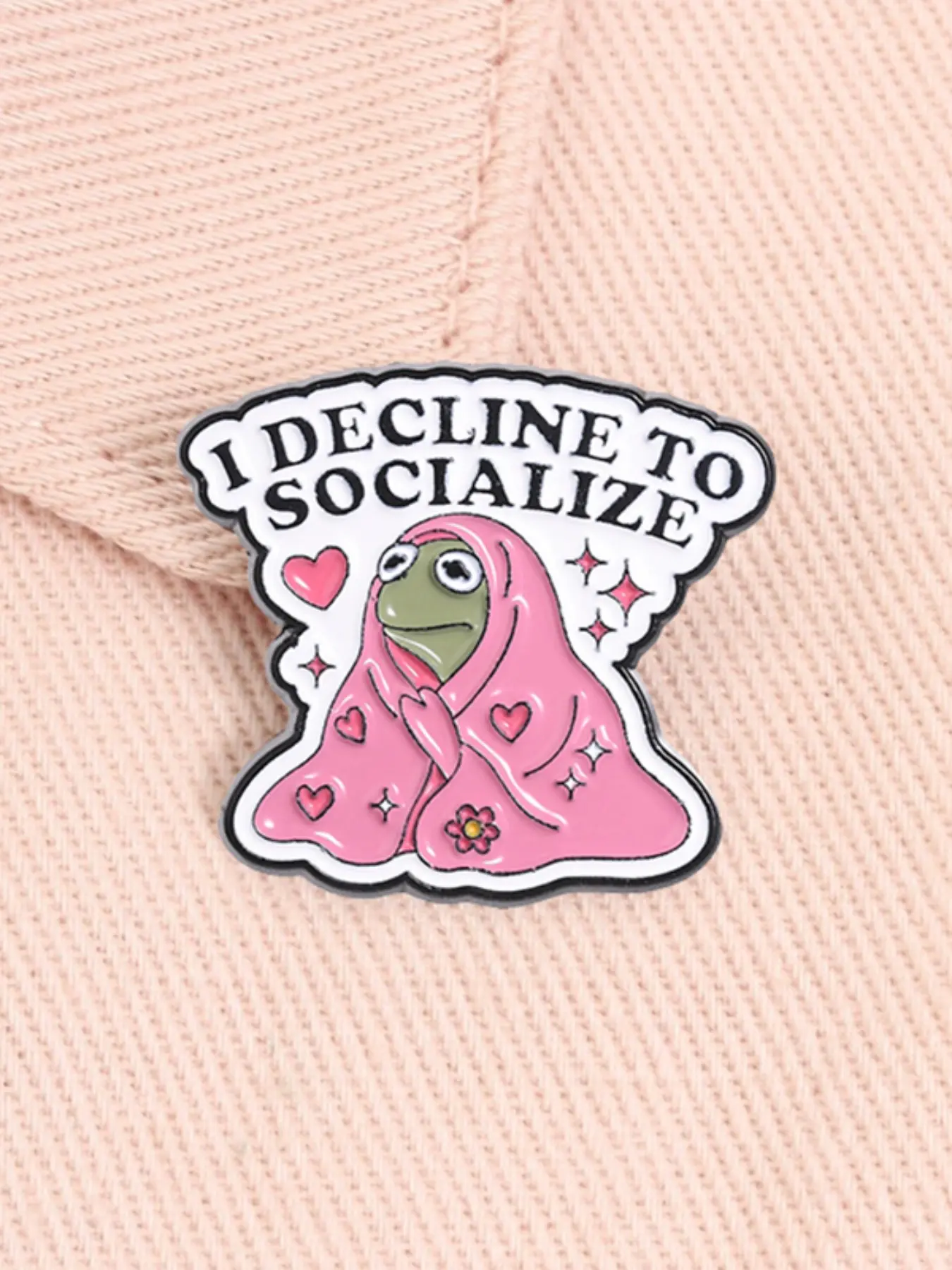 I Decline To Socialize Enamel Pin Funny Quote Cute Kermit Frog Animal Social Anxiety Alloy Brooch Pins Lapel Backpack Badge Fashion Jewelry Accessories Gift for Friends Fashion Accessory