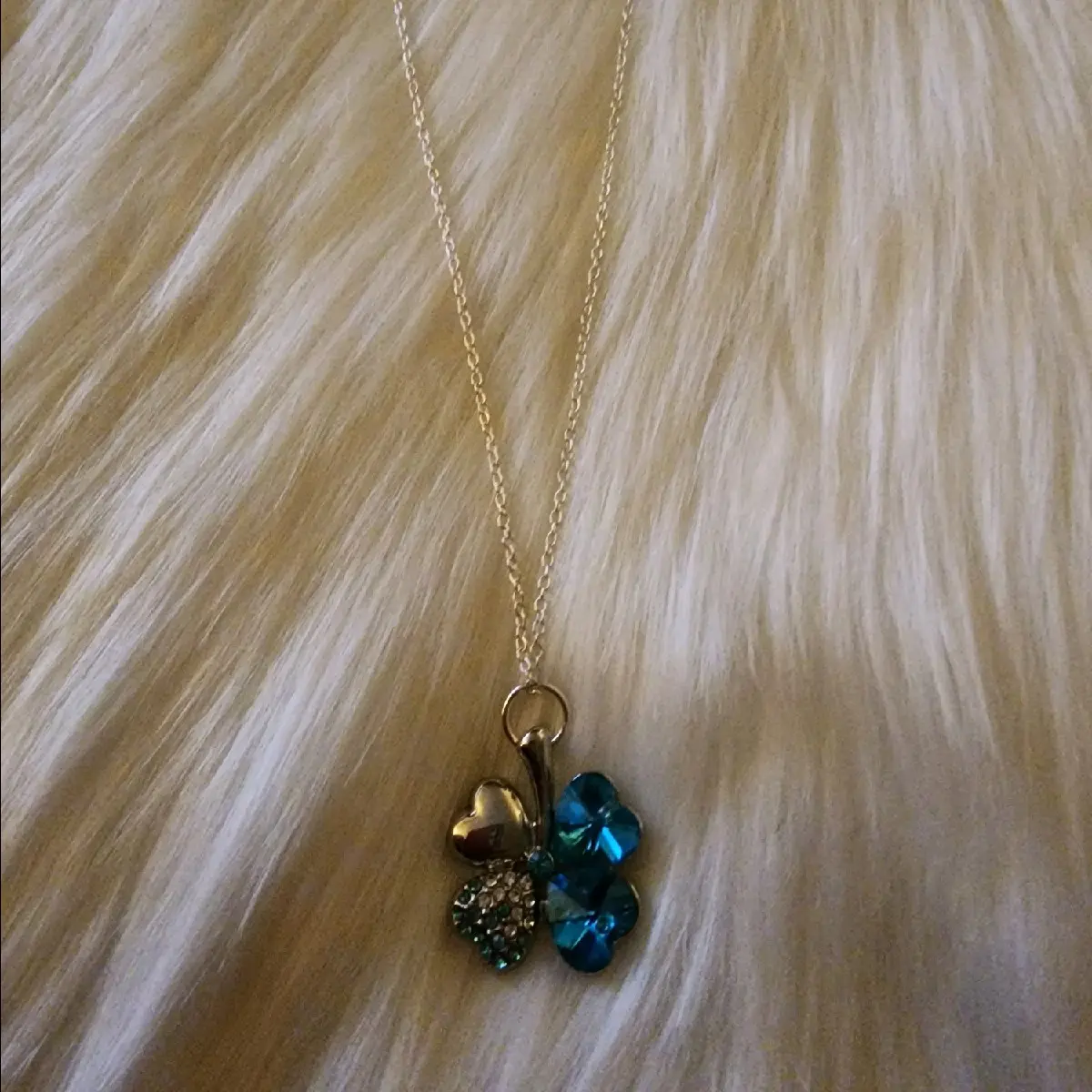Blue Four Leaf Clover Necklace - Unisex 18 Inch Chain Pendant for Layering or Wear Alone - Durable & Stylish Jewelry Accessory